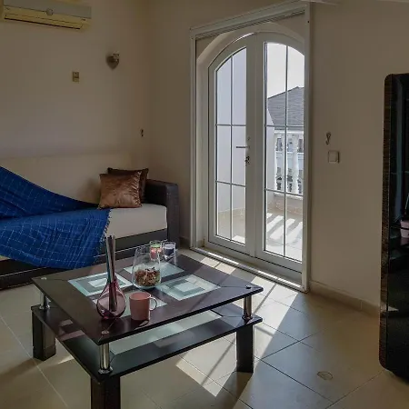 3-bedroom By The Pool * Belek