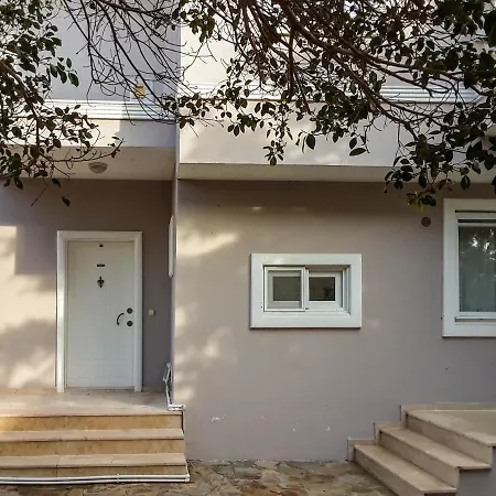 3-bedroom By The Pool Βίλα *